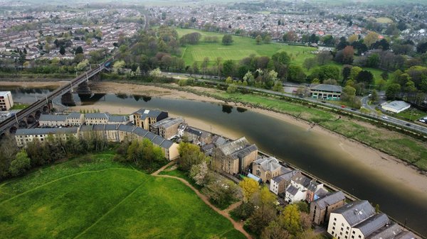L'influence de la lune : phases lunaires et leur rôle dans l'astrologie quotidienne